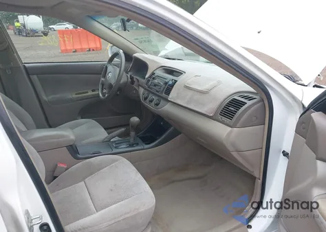 2003 Toyota Camry Le from USA, damaged, VIN 4T1BE32K93U159909